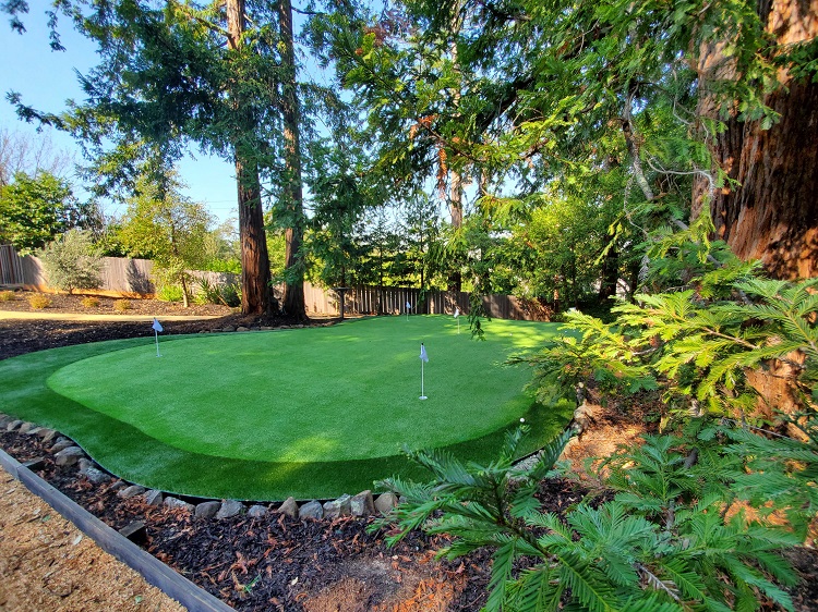 Top Putting Green FAQs for Synthetic Grass Installation in Bend