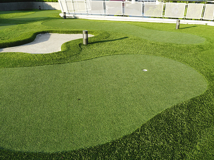 How to Choose the Best Artificial Grass Installation in Denver for Your Putting Green