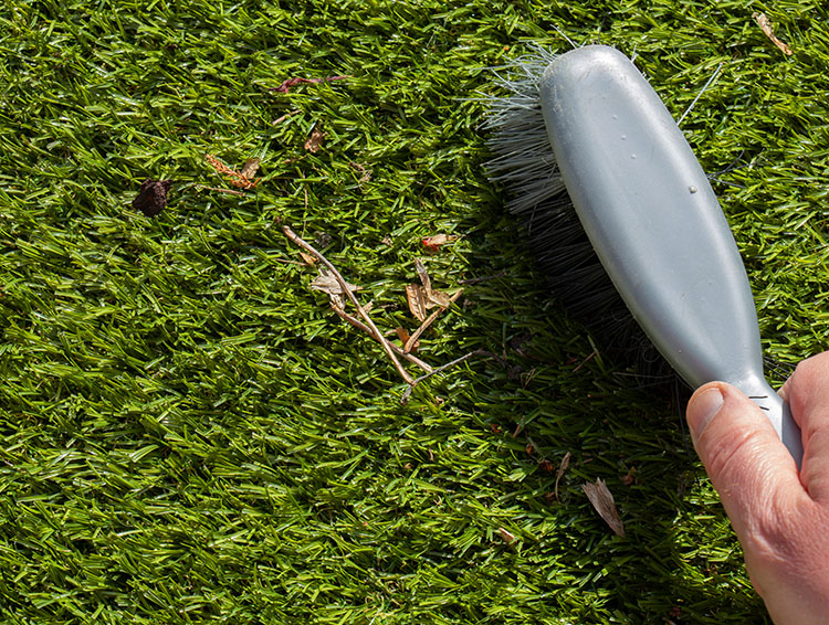 How to Clean and Maintain Your Synthetic Turf in Palm Beach