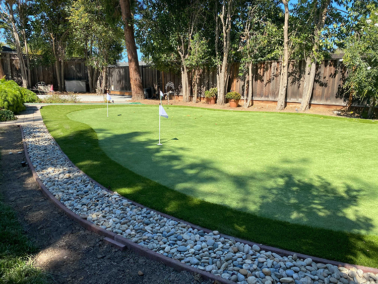 installing an artificial grass putting green