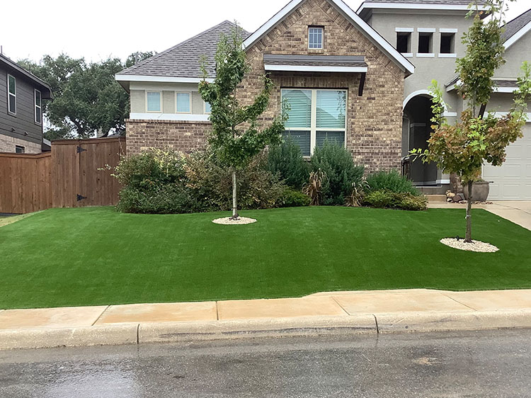 Artificial Grass Maintenance in High-Traffic Areas