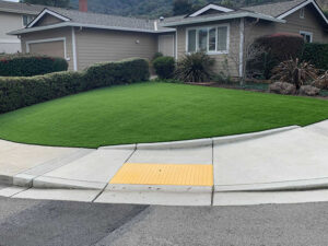 The Advantages of Using Artificial Grass for Driveway Borders